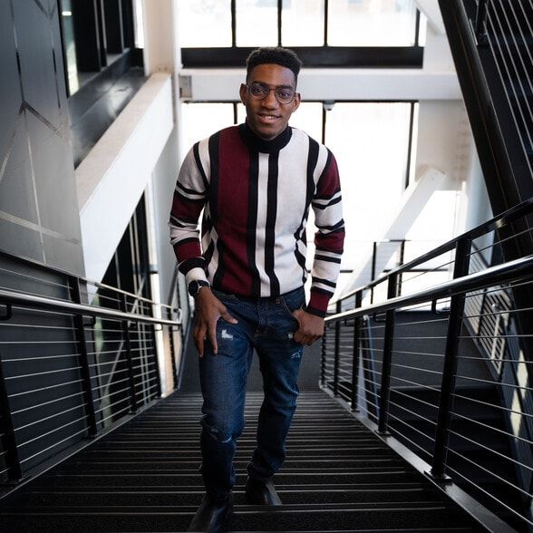 Land Listing Agent Photo