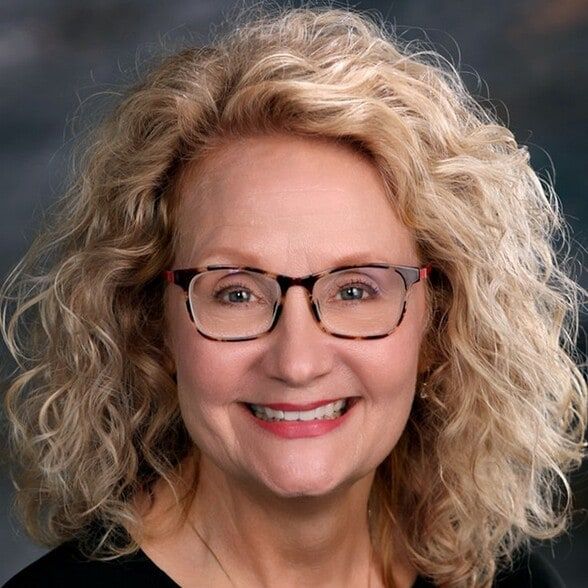 Land Listing Agent Photo