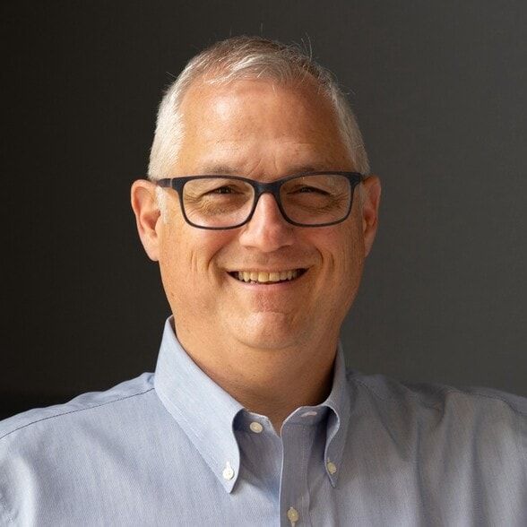 Land Listing Agent Photo