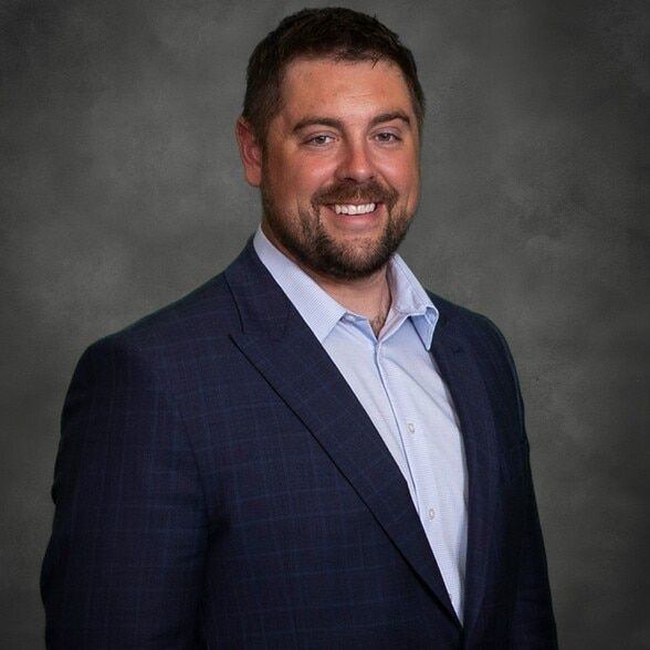 Land Listing Agent Photo