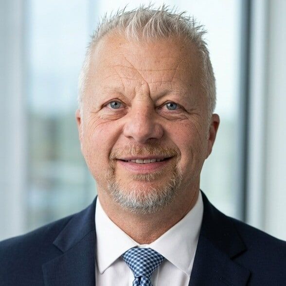 Land Listing Agent Photo