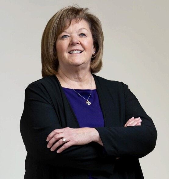 Land Listing Agent Photo