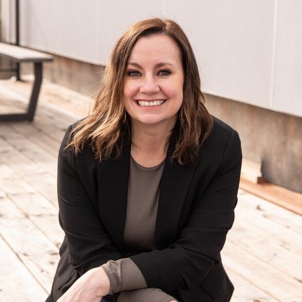 Land Listing Agent Photo