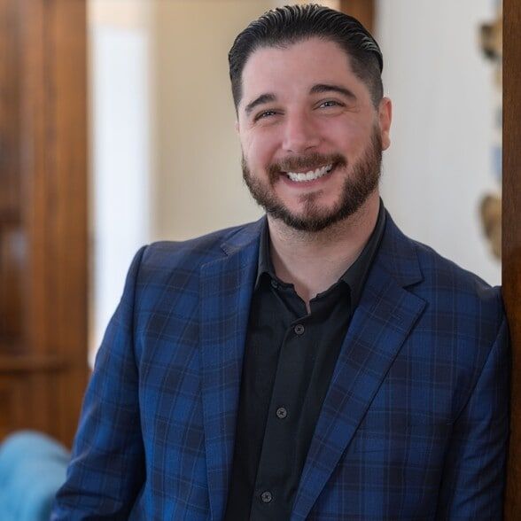 Land Listing Agent Photo