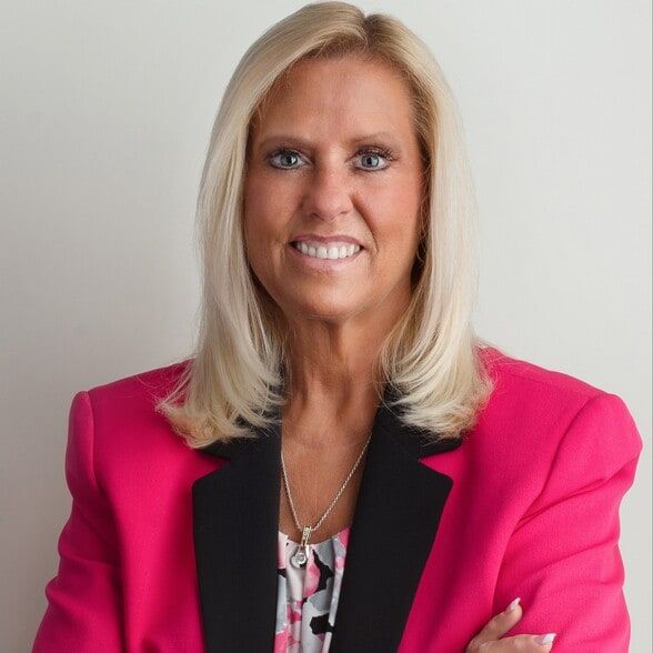 Land Listing Agent Photo