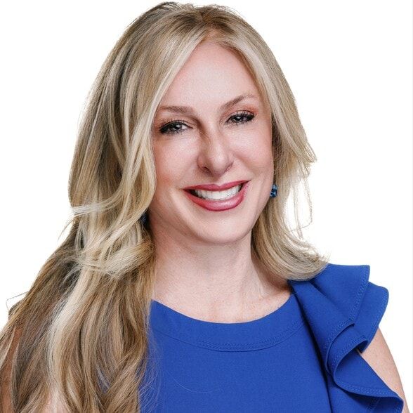 Land Listing Agent Photo