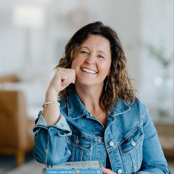 Land Listing Agent Photo