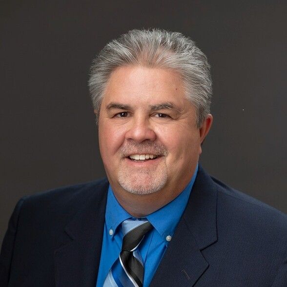 Land Listing Agent Photo