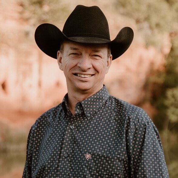 Land Listing Agent Photo