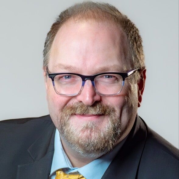 Land Listing Agent Photo