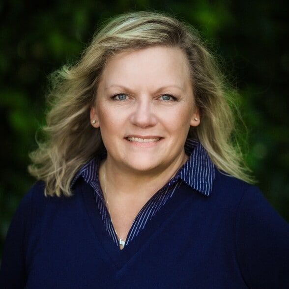 Land Listing Agent Photo