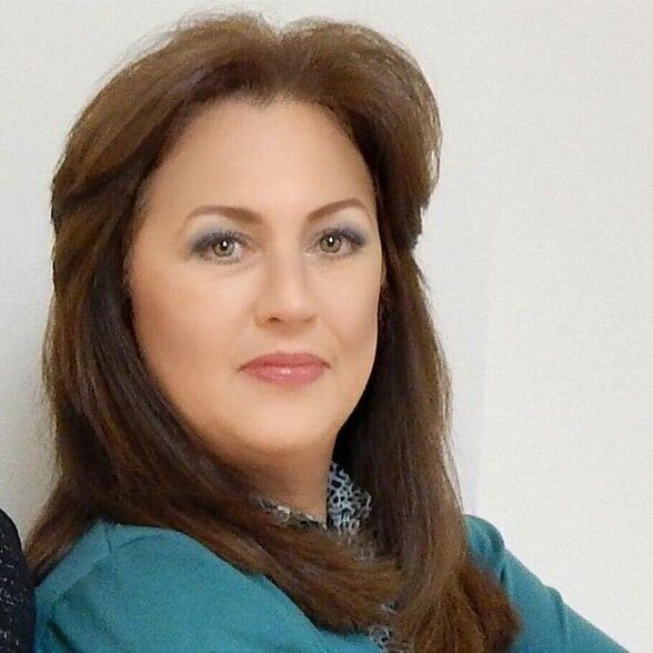 Land Listing Agent Photo