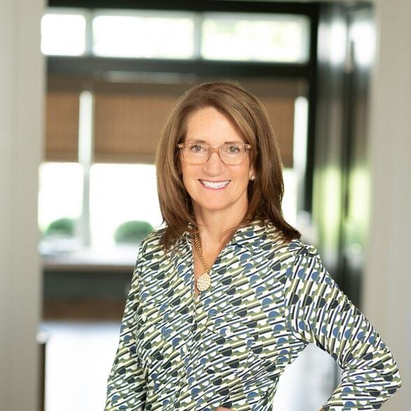 Land Listing Agent Photo