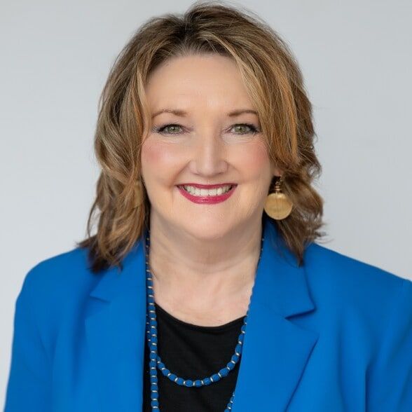 Land Listing Agent Photo