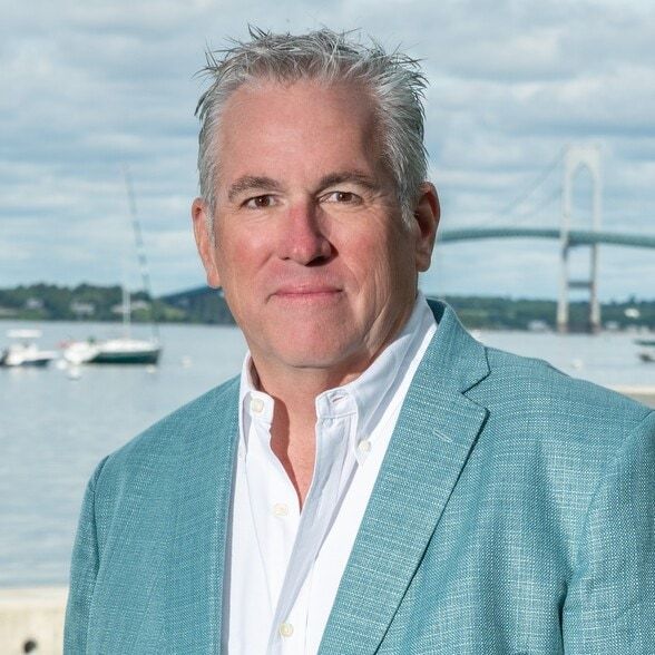 Land Listing Agent Photo