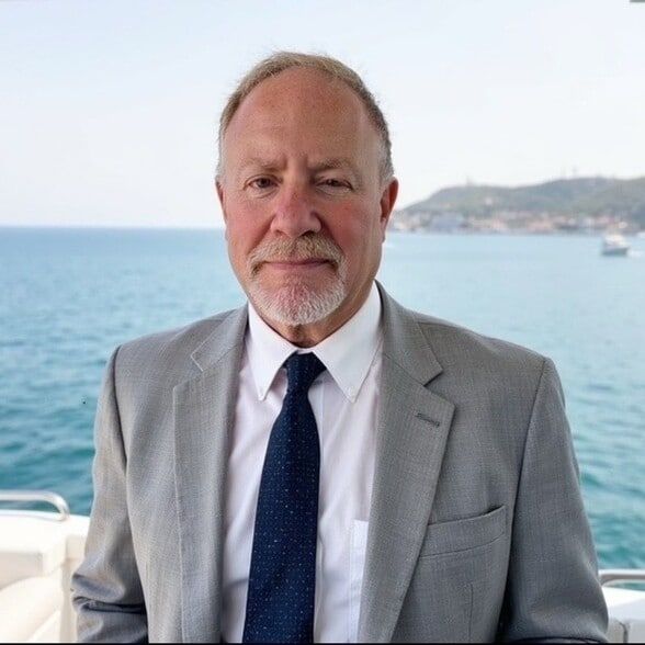 Land Listing Agent Photo