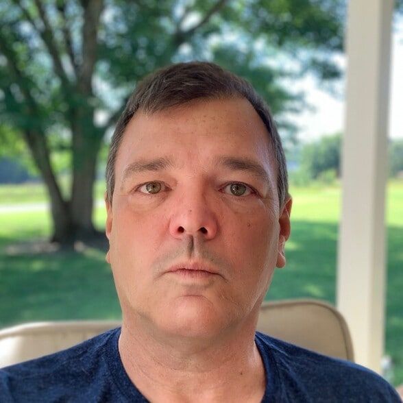 Land Listing Agent Photo