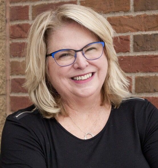 Land Listing Agent Photo