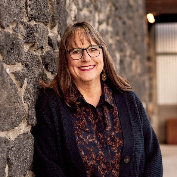 Land Listing Agent Photo