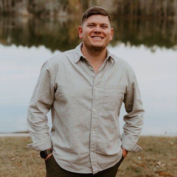 Land Listing Agent Photo