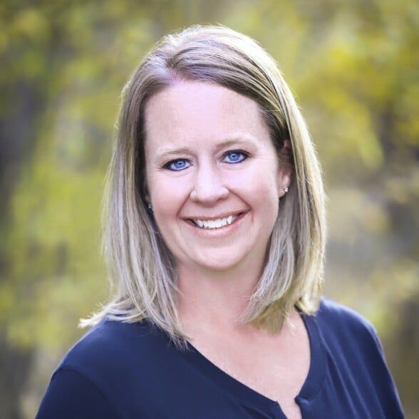 Land Listing Agent Photo