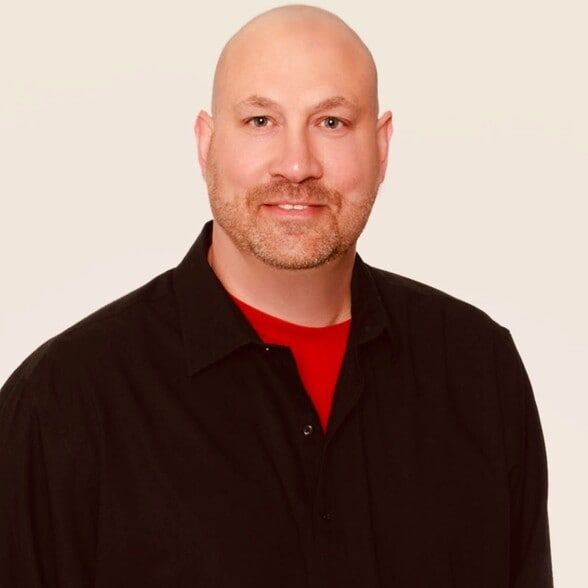 Land Listing Agent Photo