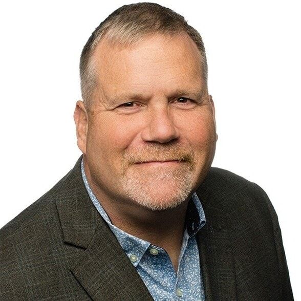 Land Listing Agent Photo