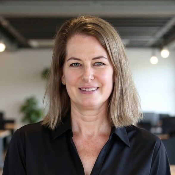 Land Listing Agent Photo