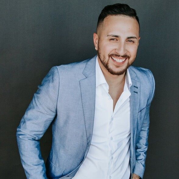 Land Listing Agent Photo