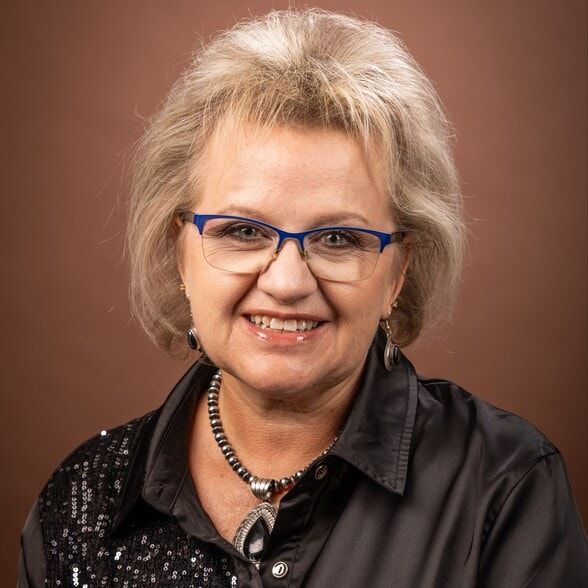 Land Listing Agent Photo