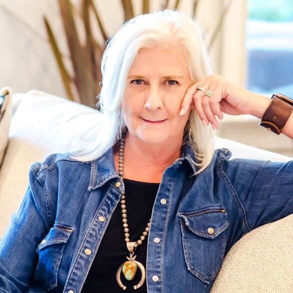 Land Listing Agent Photo