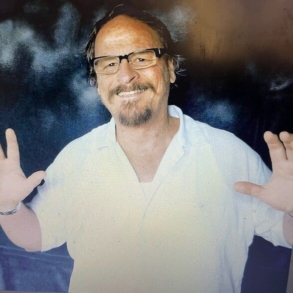 Land Listing Agent Photo