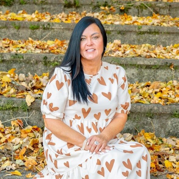 Land Listing Agent Photo