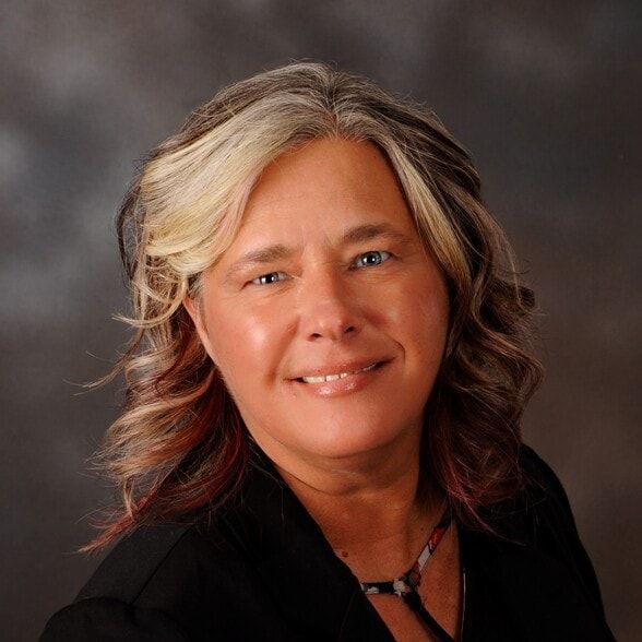 Land Listing Agent Photo