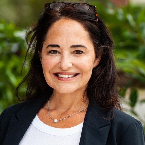 Land Listing Agent Photo