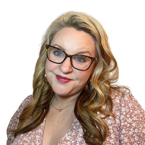 Land Listing Agent Photo