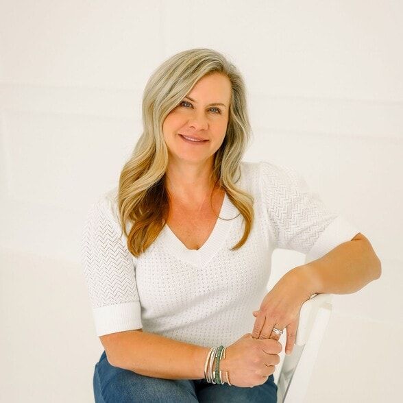 Land Listing Agent Photo