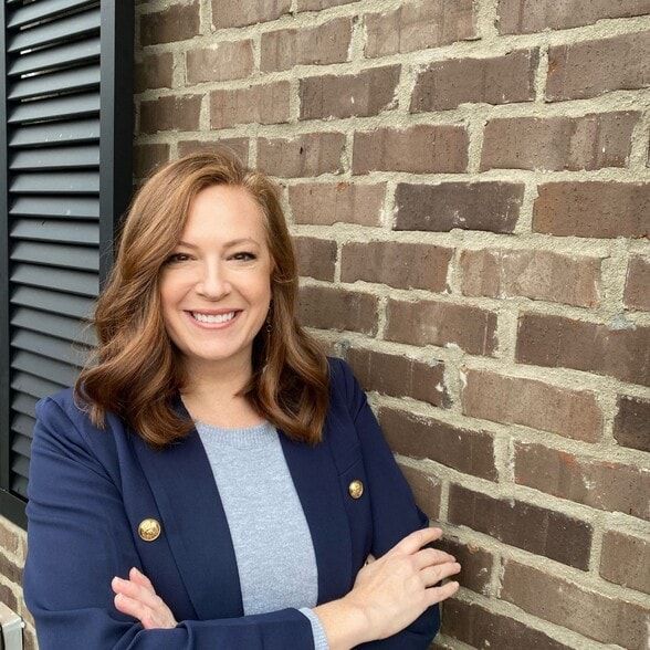 Land Listing Agent Photo