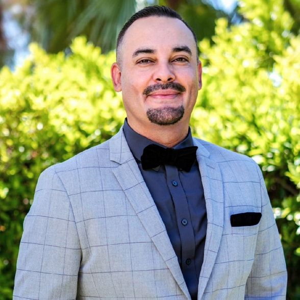 Land Listing Agent Photo