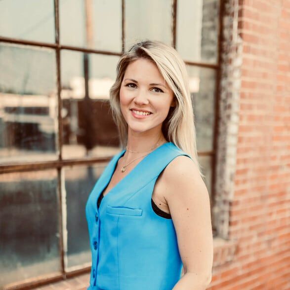 Land Listing Agent Photo