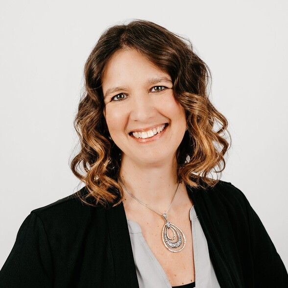 Land Listing Agent Photo