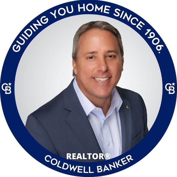 Land Listing Agent Photo