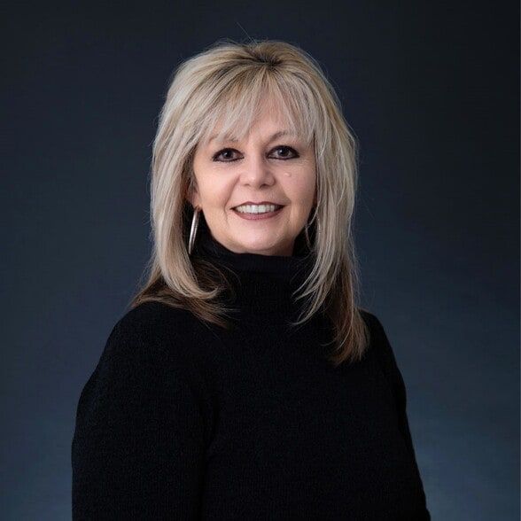 Land Listing Agent Photo