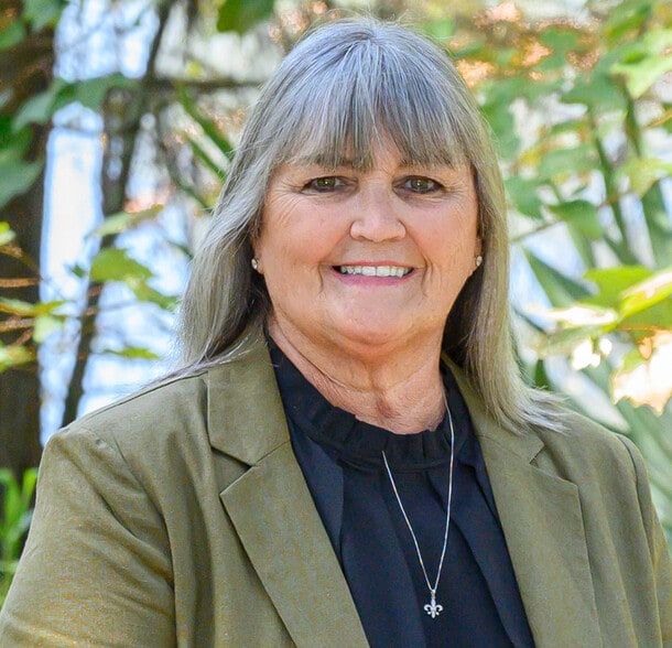 Land Listing Agent Photo