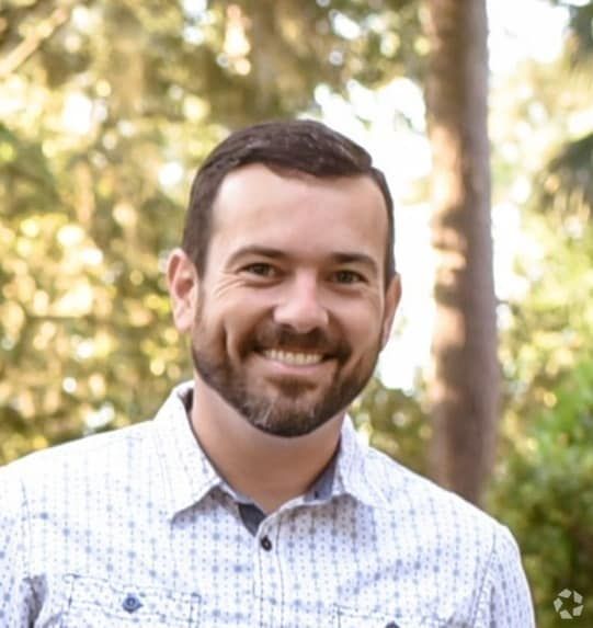 Land Listing Agent Photo