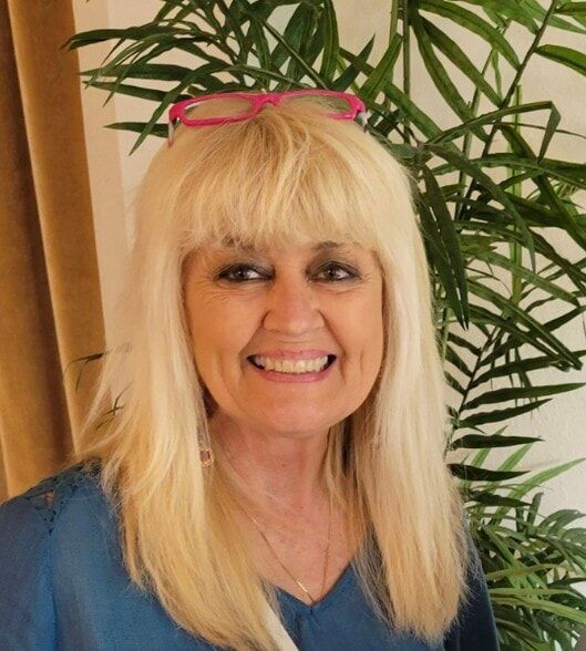 Land Listing Agent Photo