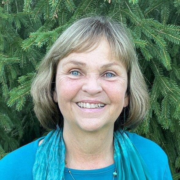 Land Listing Agent Photo