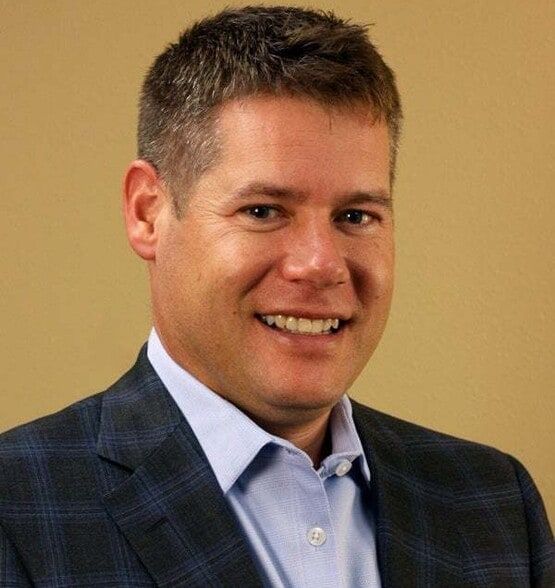 Land Listing Agent Photo