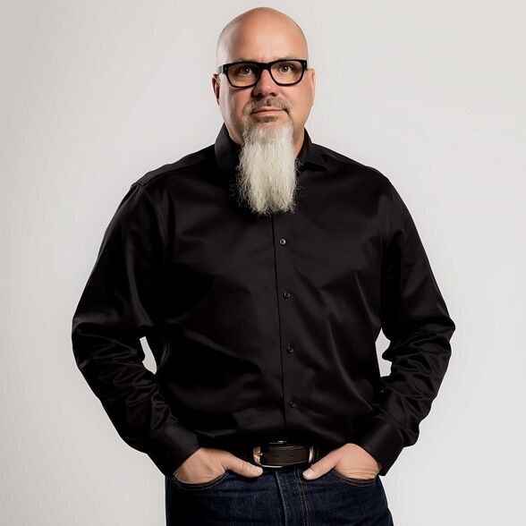 Land Listing Agent Photo