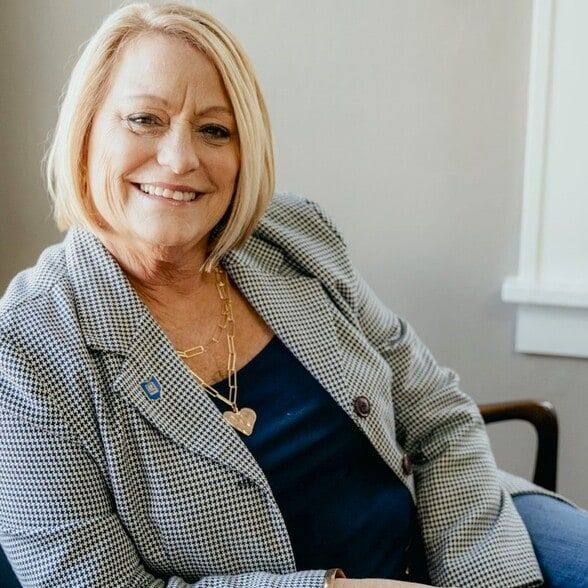 Land Listing Agent Photo